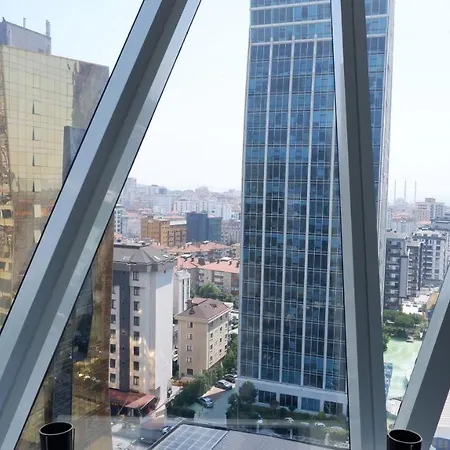 Appartement Studio Flat Near Metro With Shared Pool In Maltepe *