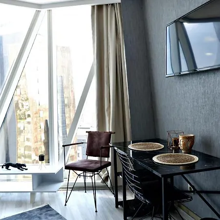 Apartment Studio Flat Near Metro With Shared Pool In Maltepe